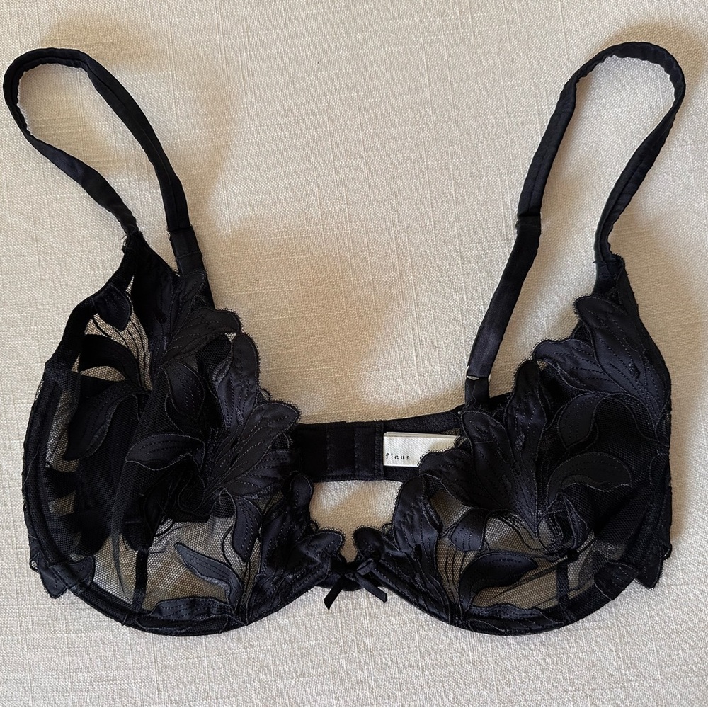 Fleur Du Mal Lily Embroidery Plunge Demi Bra